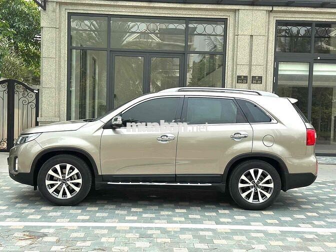 Kia Sorento 2015 2.4L Vàng cát 12 vạn km