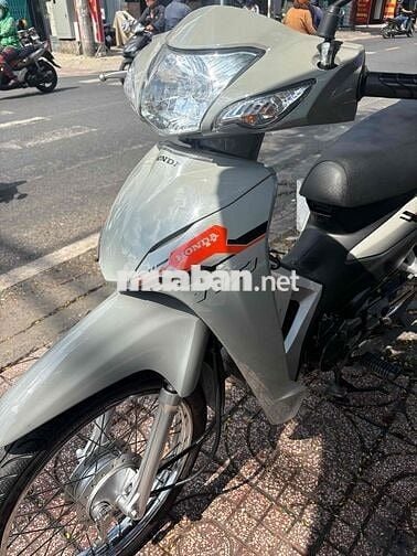 Honda Wave A 2023 Xám 7986 km