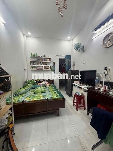MẶT TIỀN HẺM XE TẢI KINH DOANH MUA BÁN VĂN PHÒNG CT , KHÁCH SẠN 8,5 Tỷ