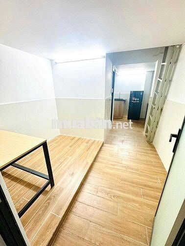 Căn hộ mini 30m2 1 trệt 1 gác cao, có 2 ban công thoáng | sát Q1