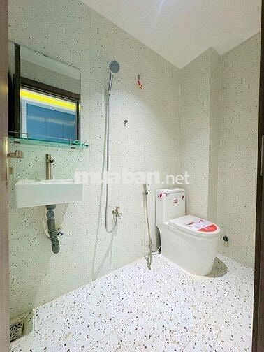 Già rồi còn không nên nết, đá bay luôn căn nhà lầu tâm huyết 2 Vk Ck
