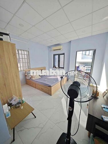 CHO THUÊ NHÀ- CĂN GÓC MTNB CXPL B, Q6 (KHU ẨM THỰC)-48M2-2PN+3WC- 11TR