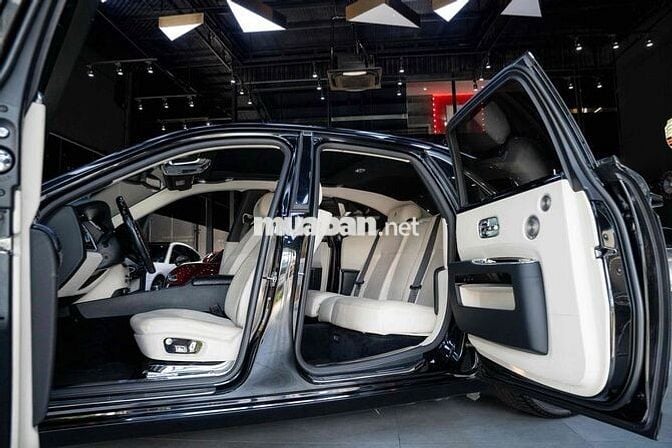 Rolls-Royce Ghost 2010 Đen kem 11.000 miles