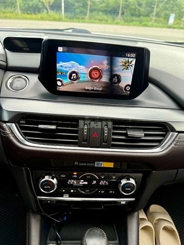 Bán Mazda 6 2.0 premium, xe chính chủ còn rất mới và đẹp