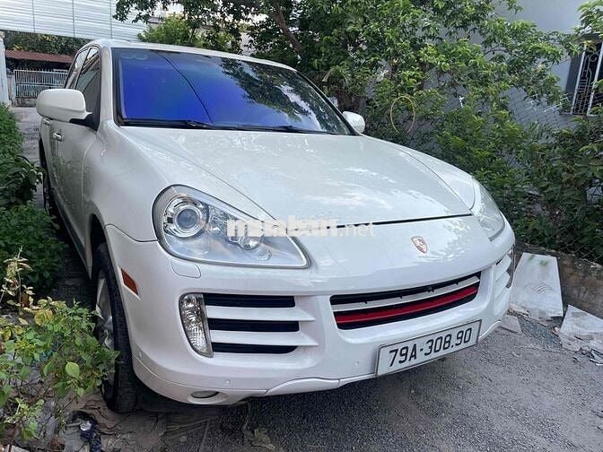Porsche Cayenne Trắng 5 chỗ