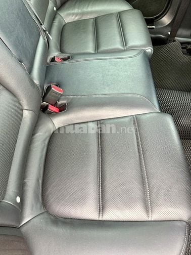 Bán Mazda 6 2.0 premium, xe chính chủ còn rất mới và đẹp