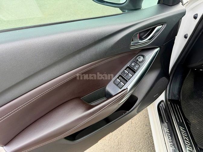 Bán Mazda 6 2.0 premium, xe chính chủ còn rất mới và đẹp