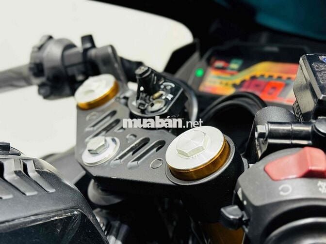Ban Yamaha R15v3 chính chủ