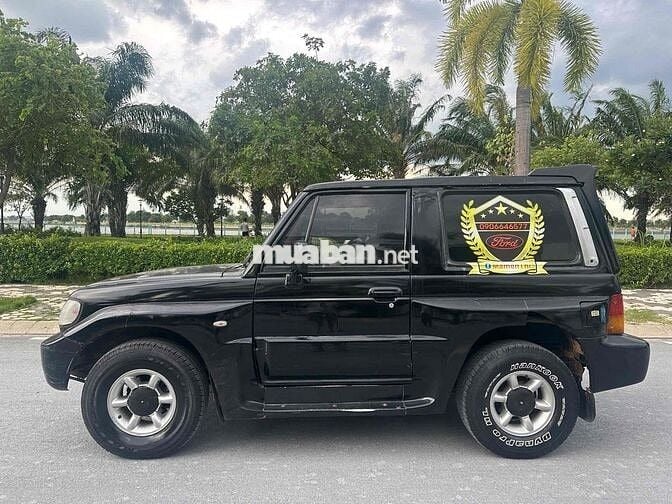 Hyundai Galloper Van 2002 dầu đen