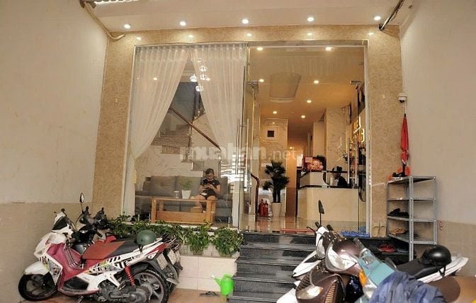 26 Tỷ! Bán Khách Sạn Nguyễn Xí, Bình Thạnh -18 Phòng - Doanh thu 250tr