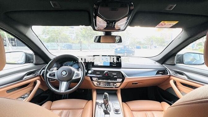 BMW 520i M Sport 2022 Đen 36.000 Km