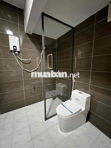 Sắp trống căn 1 phòng ngủ, ban công, thang máy, tiện đi lại trung tâm