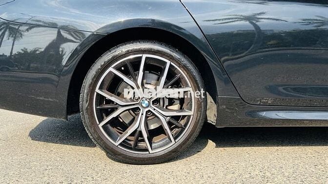 BMW 520i M Sport 2022 Đen 36.000 Km