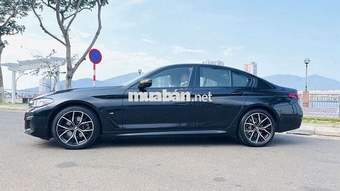 BMW 520i M Sport 2022 Đen 36.000 Km
