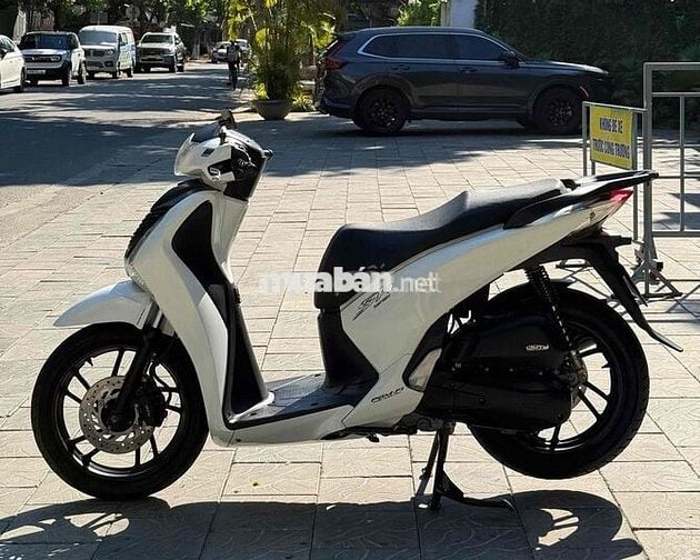 SH 125 2016 khoá ga biển 43 màu trắng đen siêu đep