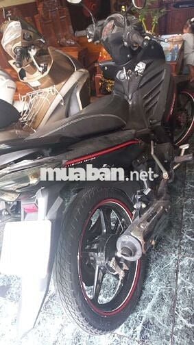 Yamaha Exciter Thể thao màu Đen