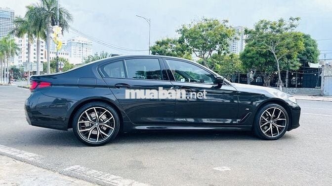 BMW 520i M Sport 2022 Đen 36.000 Km