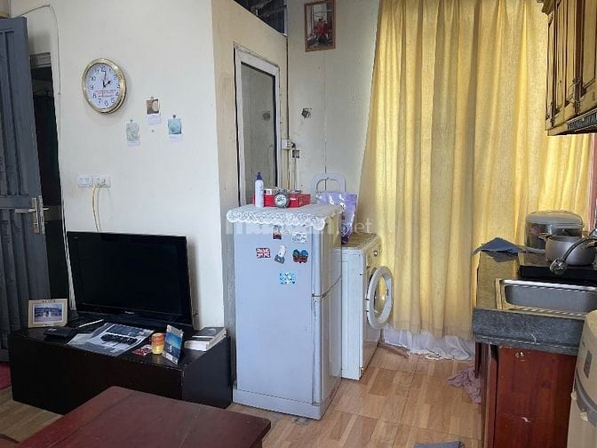 Chính chủ cho thuê căn hộ đủ đồ tại đường Hồng Hà, 1 -2 ngủ, 1WC