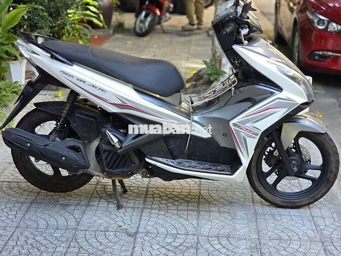 Honda Air Blade Trắng Bạc Phun Xăng Điện Tử