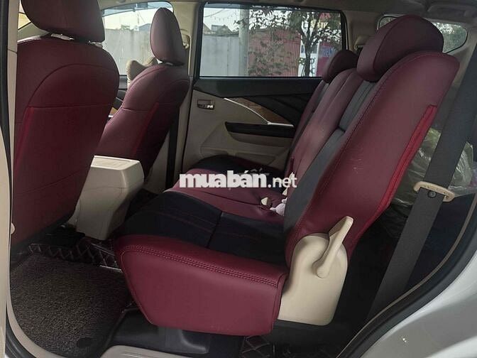 Mitsubishi Xpander 7 chỗ màu Trắng