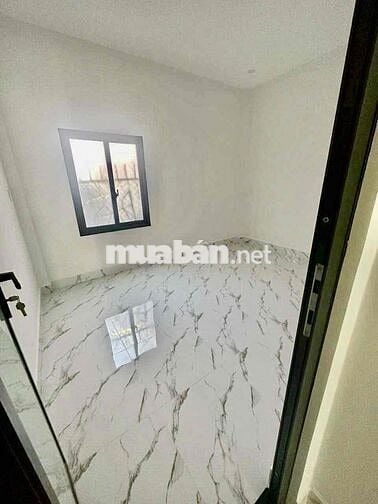 Cho thuê nhà mới đường Phạm Hùng  - Dt: 4m ×16m, 1 lầu 4 phòng  - Hẻm