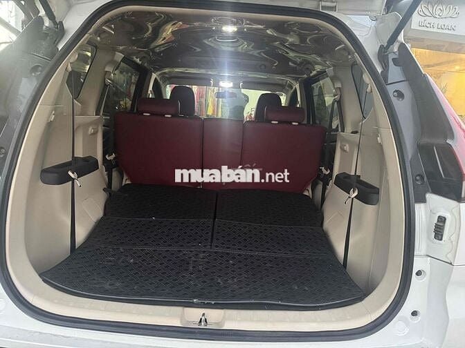 Mitsubishi Xpander 7 chỗ màu Trắng