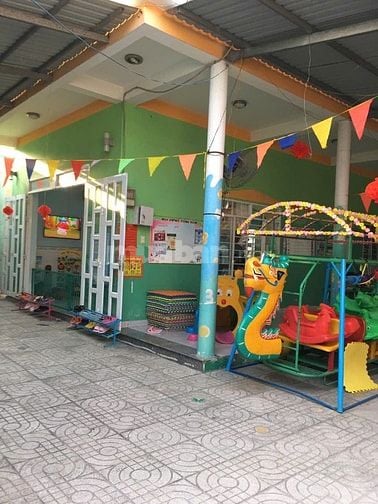 Nhà Biệt Thự Sân Vườn MT Đường Nhựa SHR