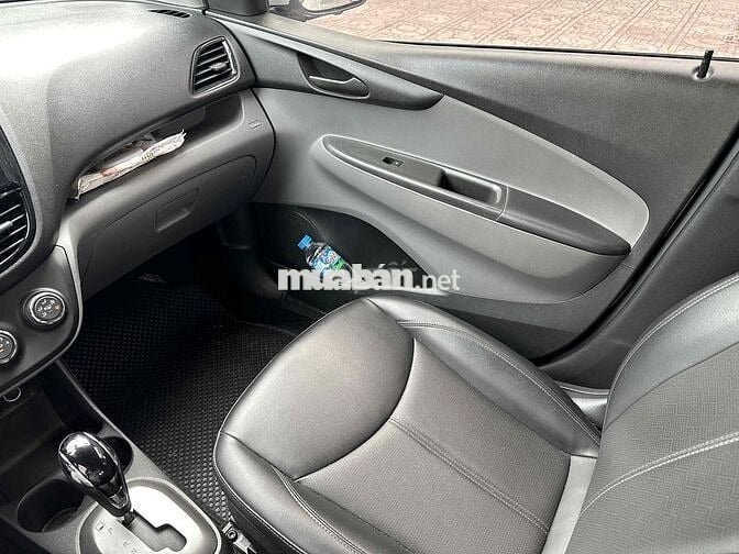 Vinfast Fadil 2022 1.4AT đã lên 30tr tiền đồ chơi