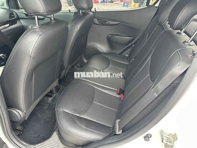 Vinfast Fadil 2022 1.4AT đã lên 30tr tiền đồ chơi