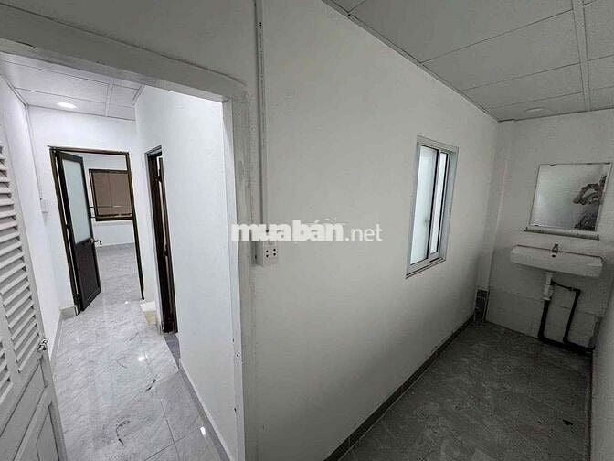 Cho Thuê Nhà Ngay Đại Học Công Thương - DT 4x20m 1 Trệt 1 Lửng 3Pn