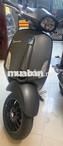 Vespa Sprint 150 đời 2023 Xám đen, mới chạy 248km