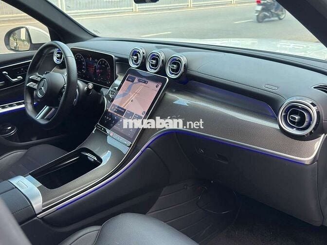 Mercedes-Benz GLC 300 4MATIC All New 2023 cực đẹp