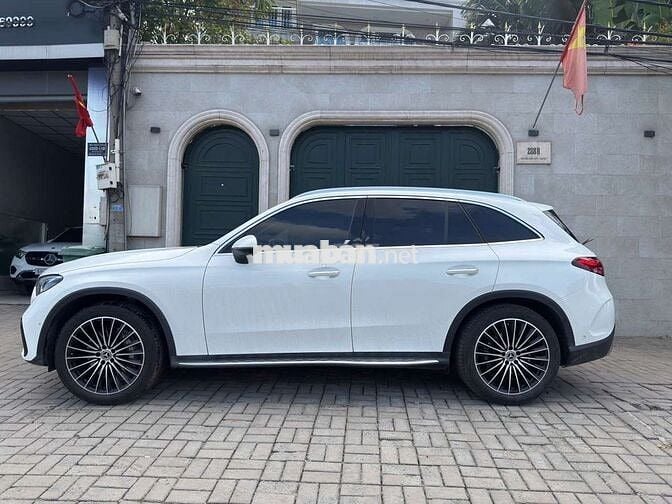 Mercedes-Benz GLC 300 4MATIC All New 2023 cực đẹp