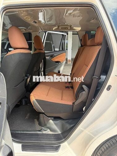 Toyota Innova 2.0E 2018