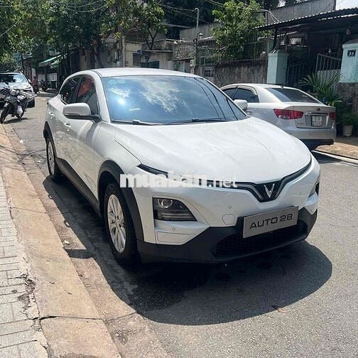 VinFast VF6 Eco 2025 Trắng 82.000 km