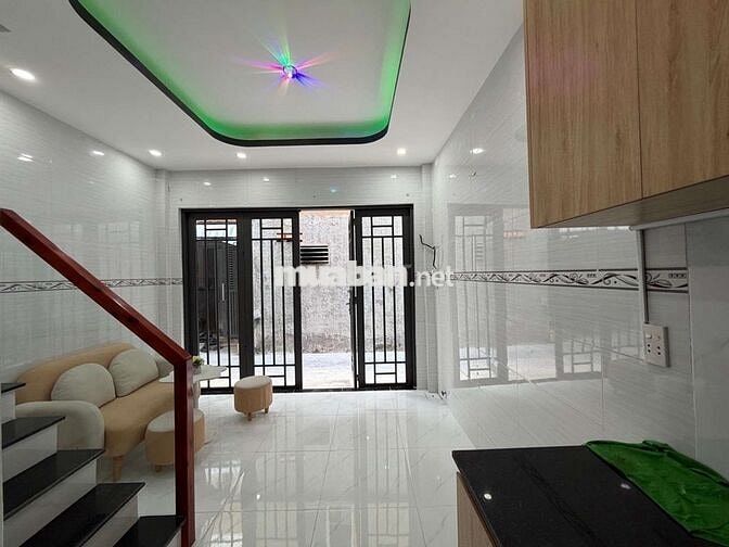 Bán nhà Phú Thọ Hoà, DTSD 35M2, hẻm xe hơi chỉ hơn 2 tỷ TL
