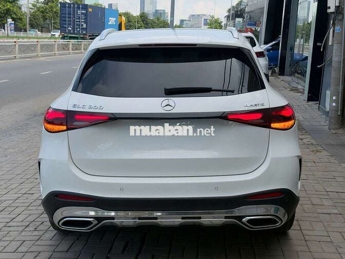 Mercedes-Benz GLC 300 4MATIC All New 2023 cực đẹp