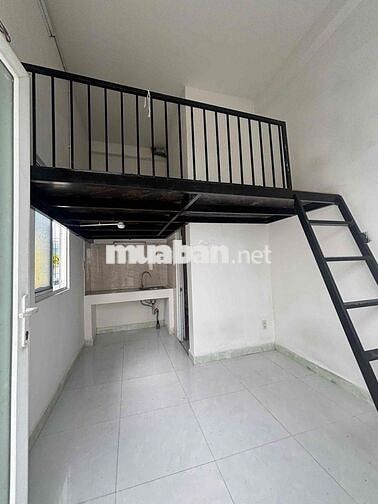 CHO THUÊ PHÒNG GÁC CỬA SỔ BAN CÔNG GẦN ĐẠI HỌC CÔNG THƯƠNG TÂN PHÚ