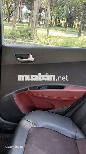 Hyundai i10 2017 Tự động Bạc