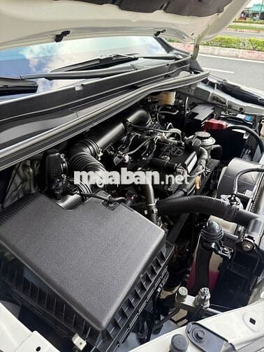 Toyota Innova 2.0E 2018