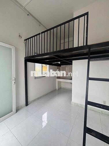 CHO THUÊ PHÒNG GÁC CỬA SỔ BAN CÔNG GẦN ĐẠI HỌC CÔNG THƯƠNG TÂN PHÚ