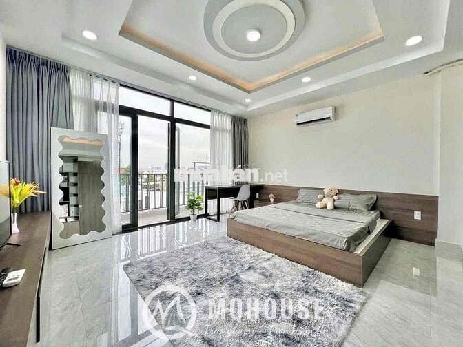 CHO THUÊ CĂN HỘ BAN CÔNG SIÊU ĐẸP NGAY VÒNG XOAY DÂN CHỦ QUẬN 3 GIÁ RẺ