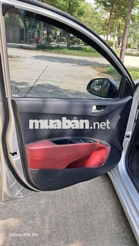 Hyundai i10 2017 Tự động Bạc