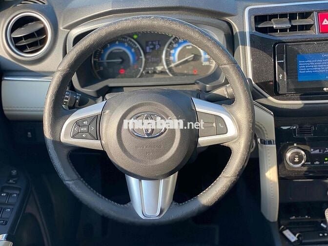 Toyota Rush 1.5AT 2018 Trắng Tự động 63.000km