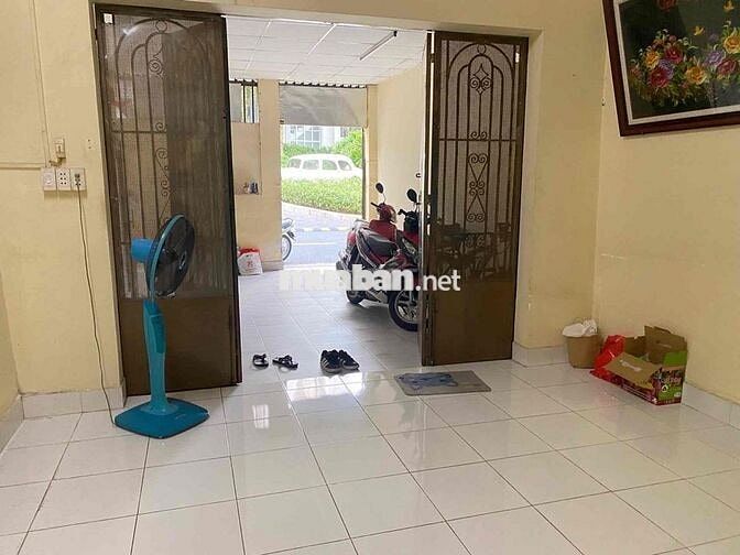 NHÀ MĂT TIỀN ĐƯỜNG- TRUNG TÂM TP THỦ ĐỨC CHỦ MUỐN BÁN NHANH NÊN GIẢM C