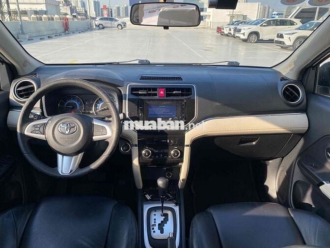 Toyota Rush 1.5AT 2018 Trắng Tự động 63.000km