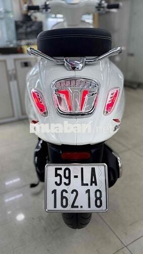 Vespa Sprint 150cc tặng Full đồ chơi CNC