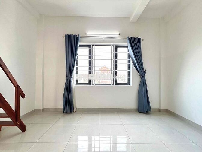 PHÒNG DUPLEX CỬA SỔ TRỜI SIÊU TO, NGAY LÊ ĐỨC THỌ, CÓ THANG MÁY,Ở LIỀN