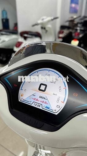 Vespa Sprint 150cc tặng Full đồ chơi CNC