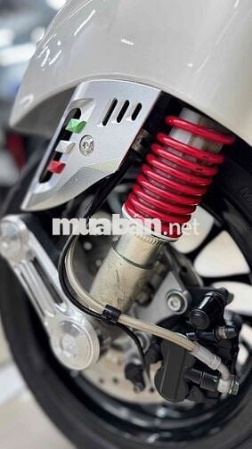 Vespa Sprint 150cc tặng Full đồ chơi CNC